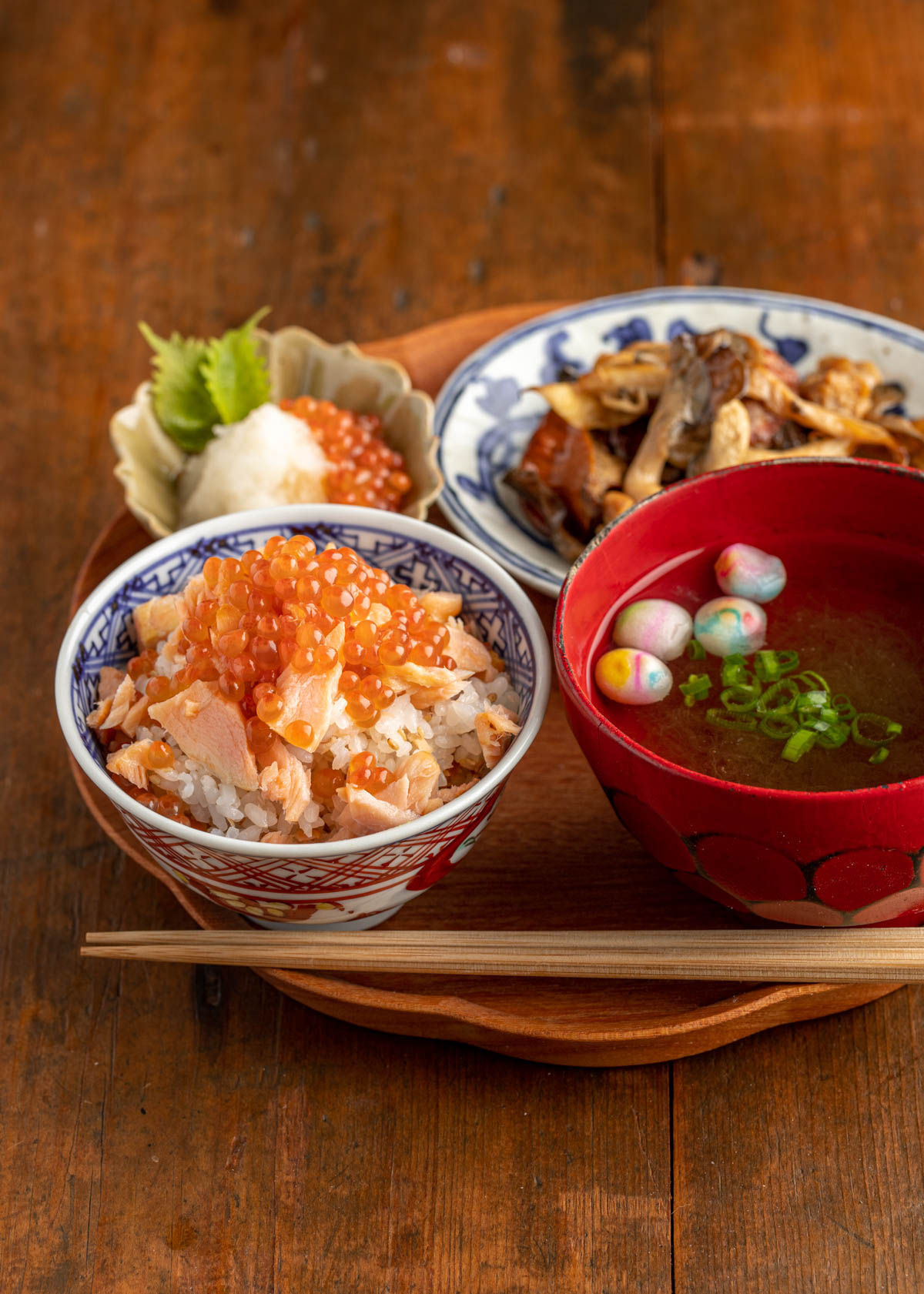 salmon and ikura rice bowl