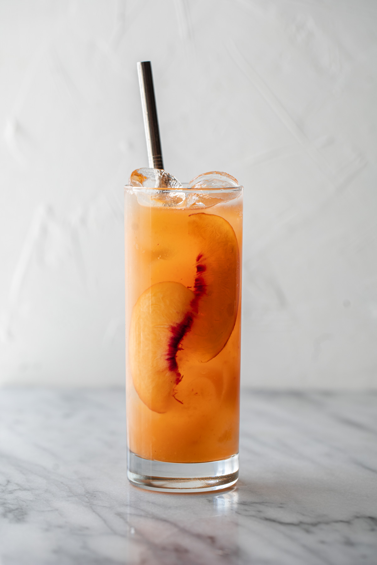 peach cocktail